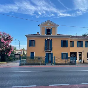 Iside Italie