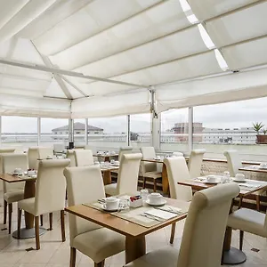 3* Отель Exe Domus Aurea